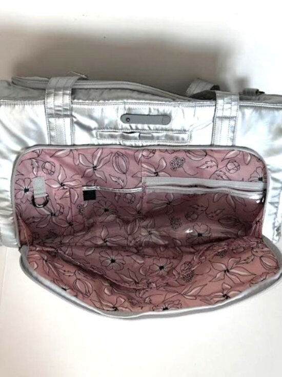 Lug Trolley Duffel Bag Metallic Silver Spacious Travel Bag - Picture 10 of 13